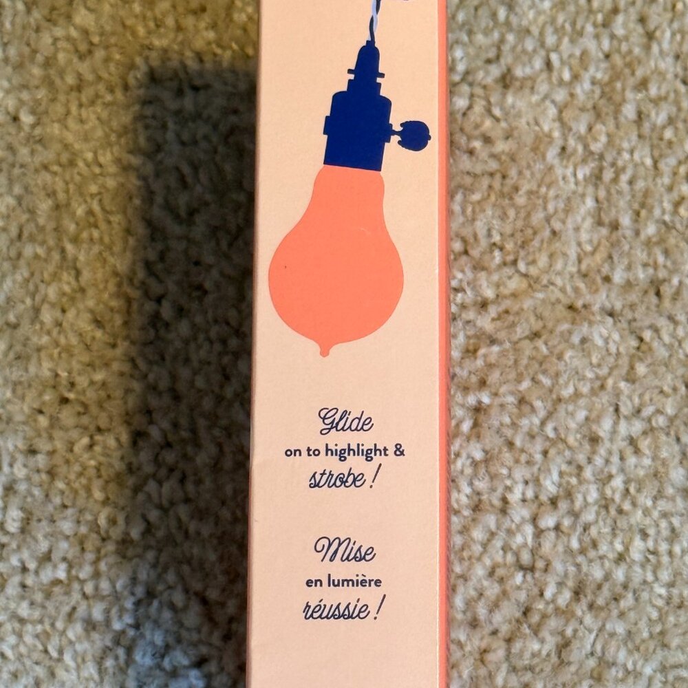 Benefit Watts' Up Highlighter Cream Stick - Picture 2 of 8